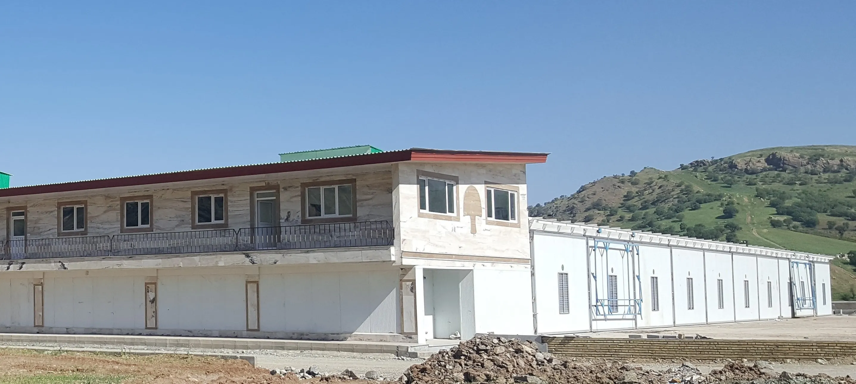 تأسیسات قارچ Enari — نمای کلی اتاق پرورش